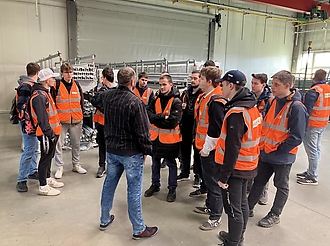 Exkurze ve firmě – studenti v rámci projektu „Efektivní cesta k prvnímu zaměstnaní na Vysočině“ – 18. 4. 2024